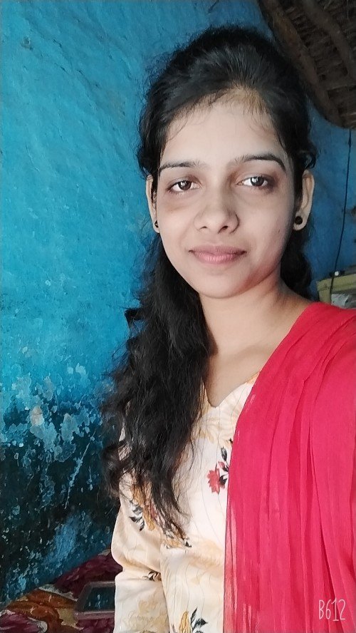 Priyanka sharma All Academic Subjects home tutor in Varanasi.